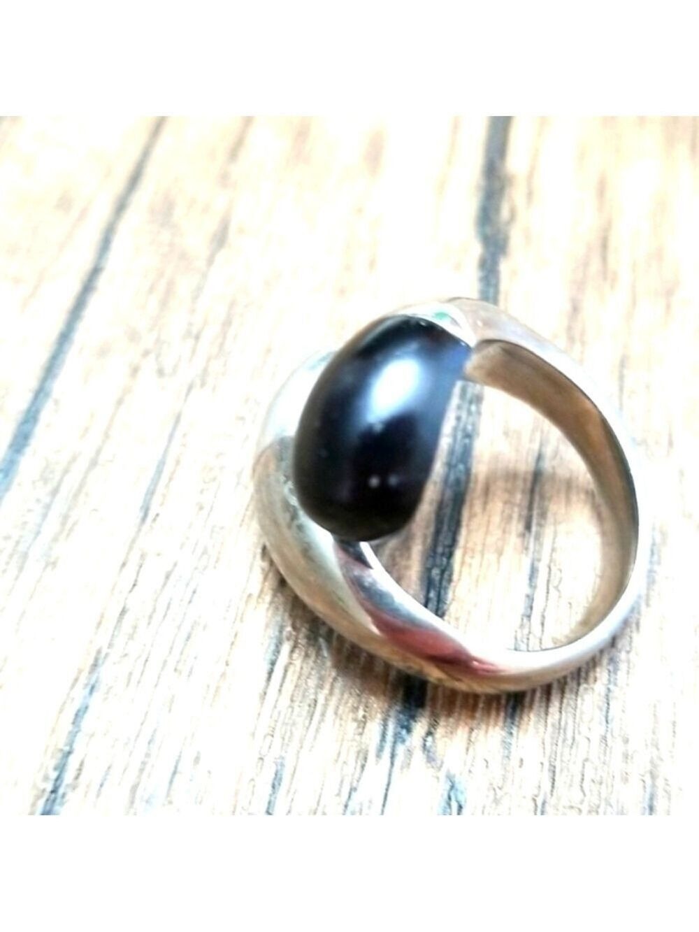 Modern two tone ring size 7 - Picture 2 of 3